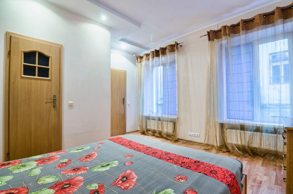 Apartamenty Lesi Ukrainky 17 Λβιβ Εξωτερικό φωτογραφία