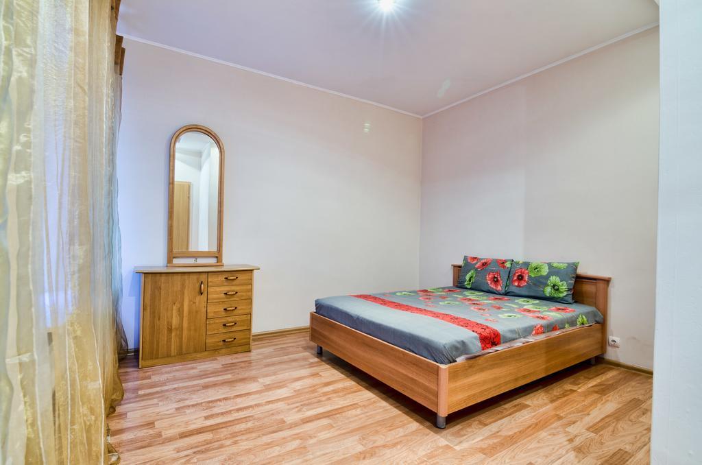 Apartamenty Lesi Ukrainky 17 Λβιβ Εξωτερικό φωτογραφία